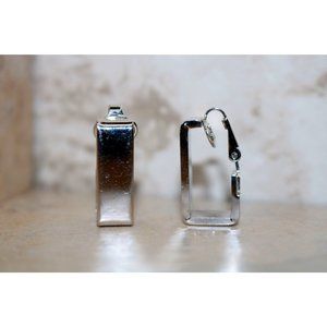 Signed Avon Silver tone  Rectangle Link Dangling Earrings Clip on